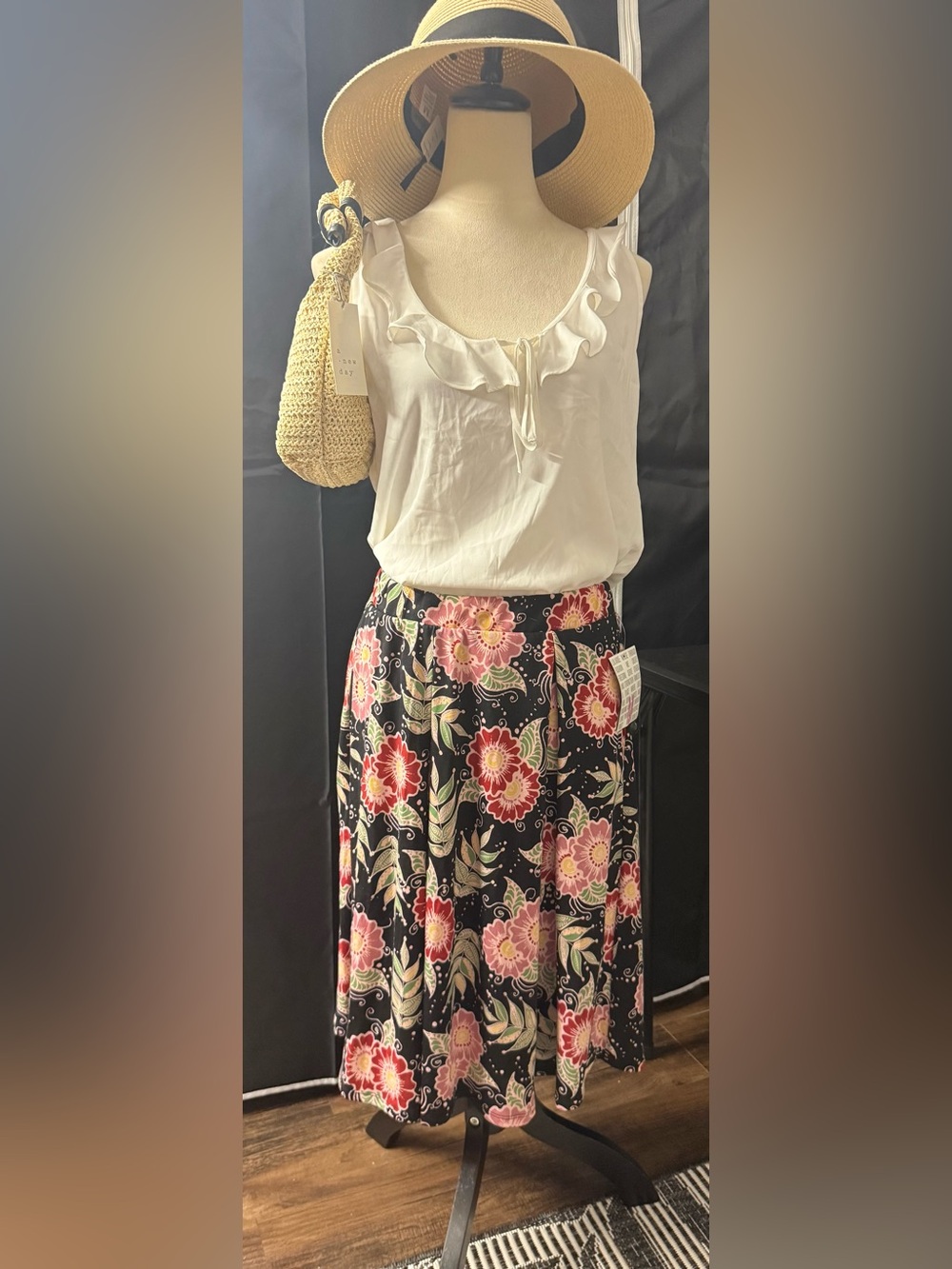 LuLaRoe Black and Pink Floral A-Line Skirt
